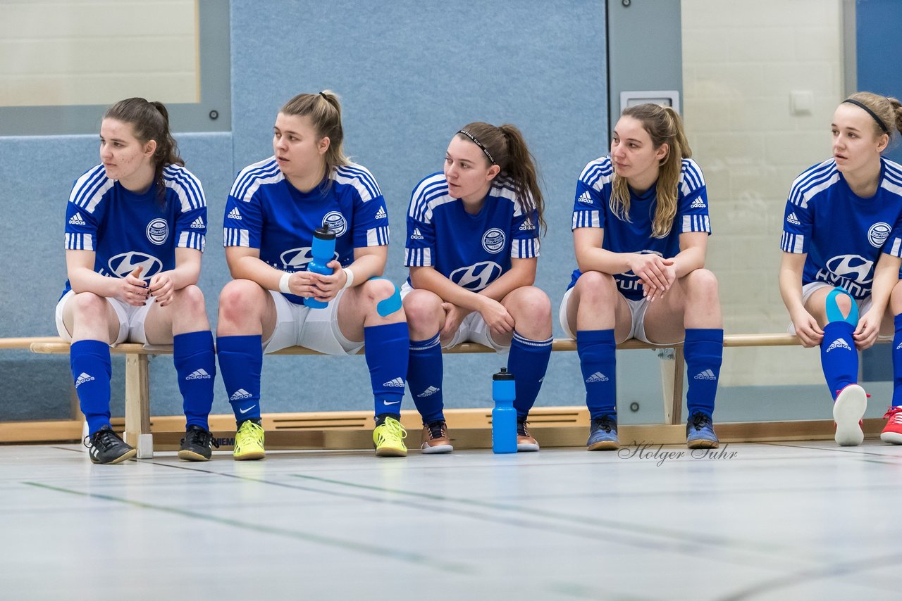 Bild 60 - F Loewinnen Hallen Cup